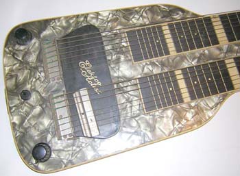 Lap-steel DDR-Gitarre, Elektro-Artist